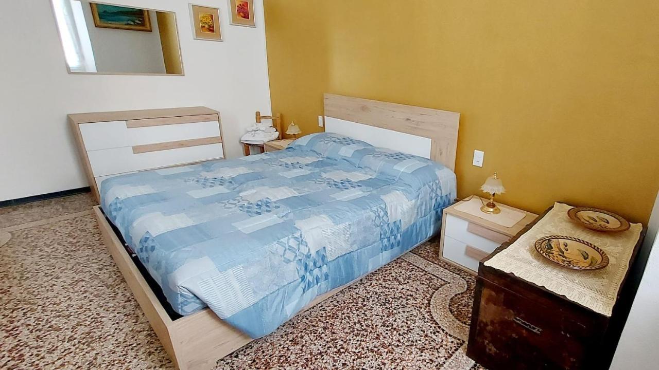 Ca' Mariuccia. Appartamento A Un Passo Dal Mare Savona Exterior photo